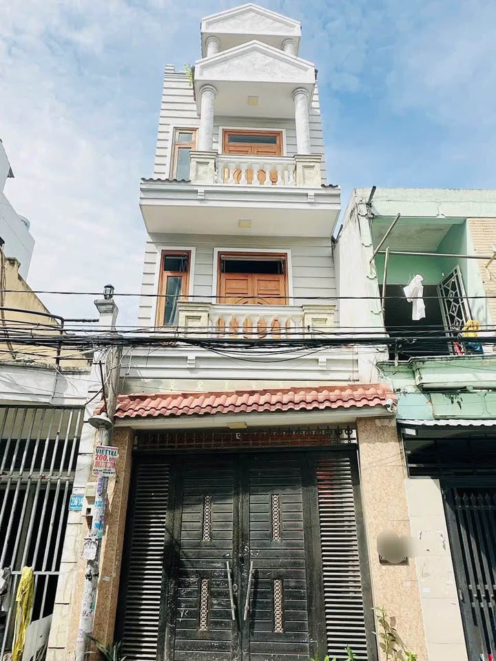 Nhà 3 Lầu Kinh Doanh, Bình Tân 60m² - Giá 5.4 Tỷ
