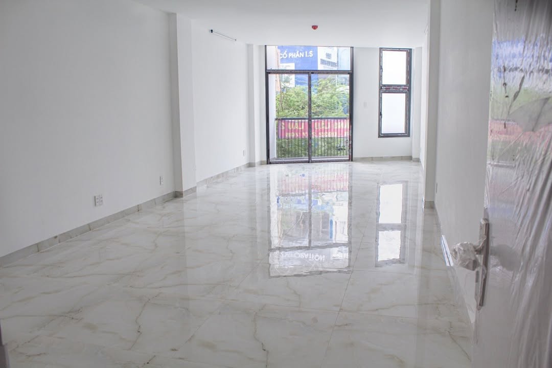 Mặt Tiền Sư Vạn Hạnh, Q10 - 99m² Kinh Doanh Đỉnh Cao