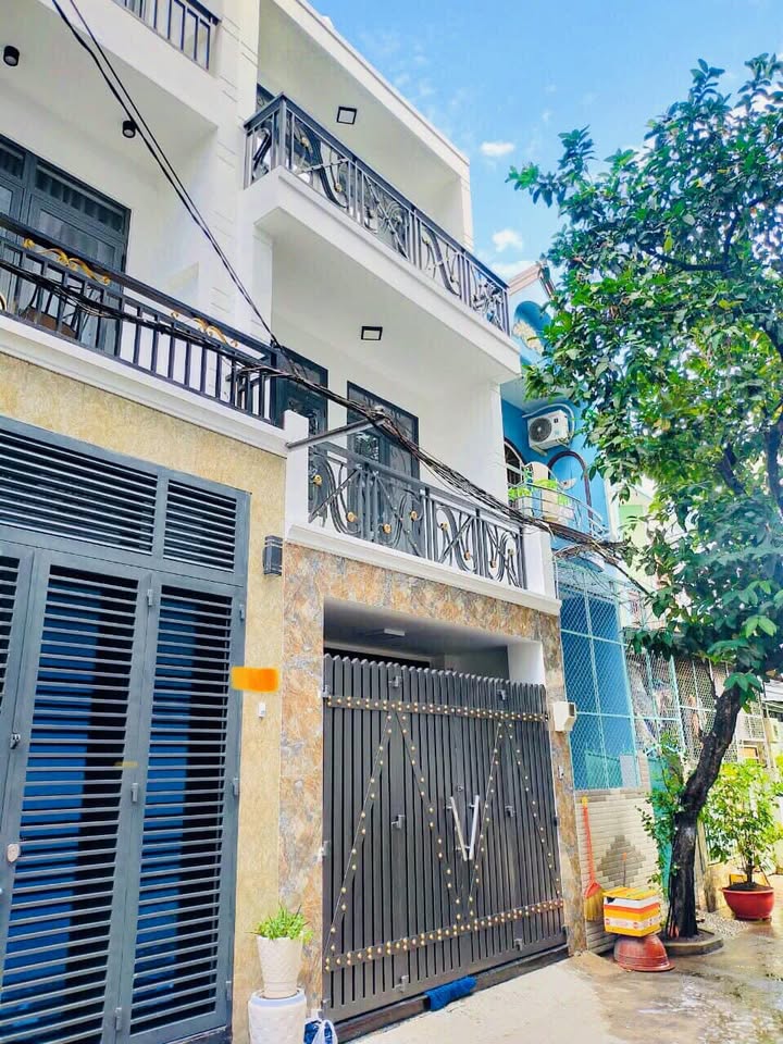 Nhà Hẻm Xe Hơi Gò Vấp 56m² - Giá 6.4 Tỷ, Sẵn Sàng Ở Ngay