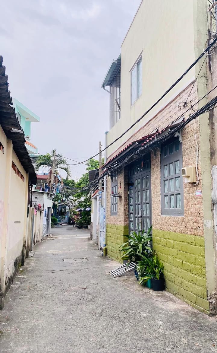 Nhà 2PN Gò Vấp - Hẻm Xe Hơi 4m, DT 32m², Giá 3.1 Tỷ