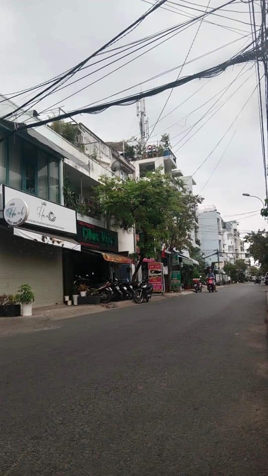 Nhà Mặt Tiền Quận 7 - 66.69m² - Giá 6 Tỷ - Sổ Hồng Riêng