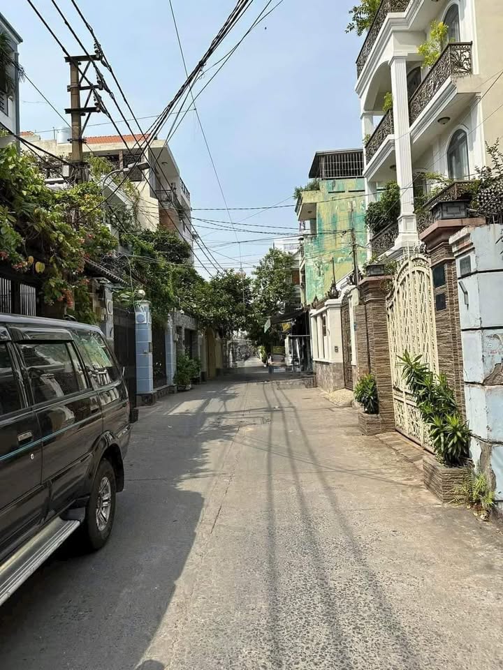 Nhà 1 Trệt 1 Lửng 52m² Bùi Đình Tuý, Bình Thạnh - Xe Hơi Tới Nhà, Giá 5.5 Tỷ