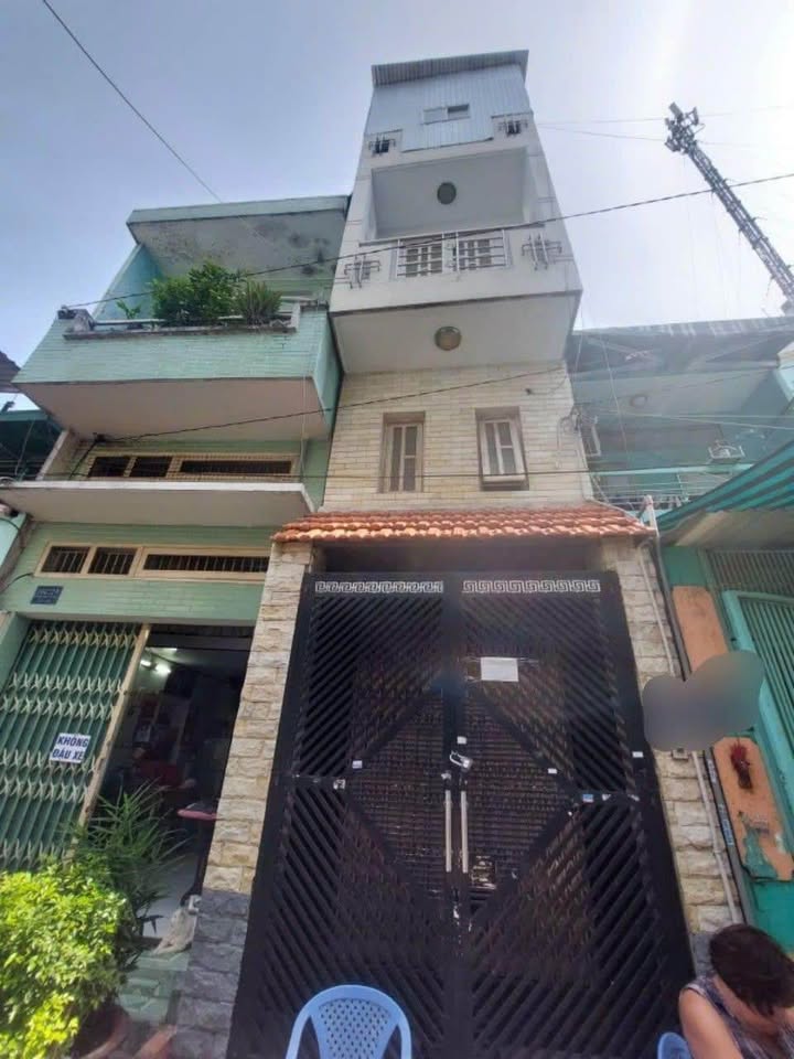 Nhà 39m² hẻm xe hơi Trịnh Đình Trọng, Tân Phú - Sổ hồng đủ, 3.45 tỷ