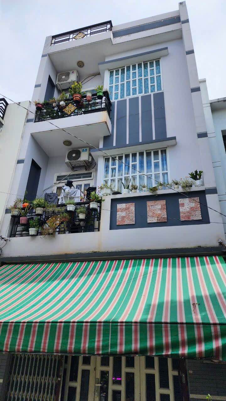 Nhà Hẻm Xe Tải Lê Văn Quới, Bình Tân - 62m² 4PN, 3 Lầu, Giá 4.95 Tỷ