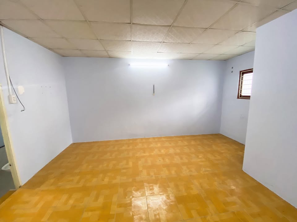 Nhà 2 Tầng 40m² Gần Chợ Thủ Đức, Giá 3.2 Tỷ - Sẵn Sàng Dọn Vào Ở