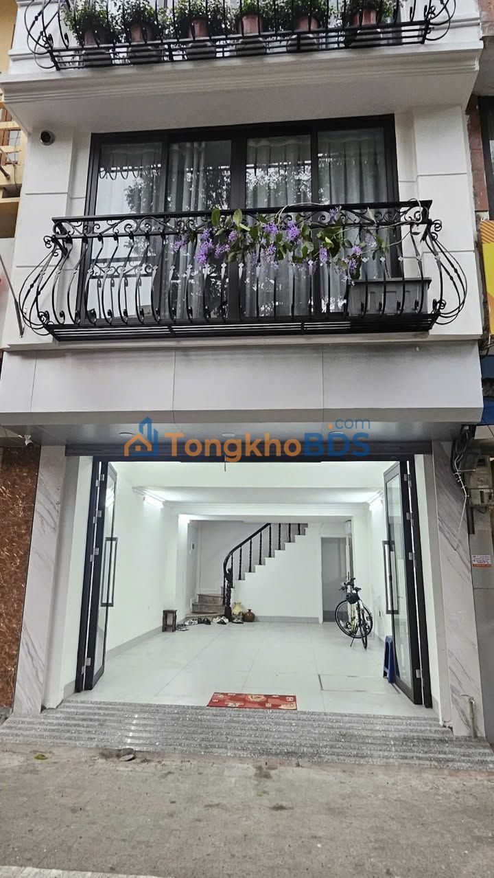 Cho thuê Mặt bằng kinh doanh 40m² mặt tiền 4m, Nguyễn Thái Học, Ba Đình