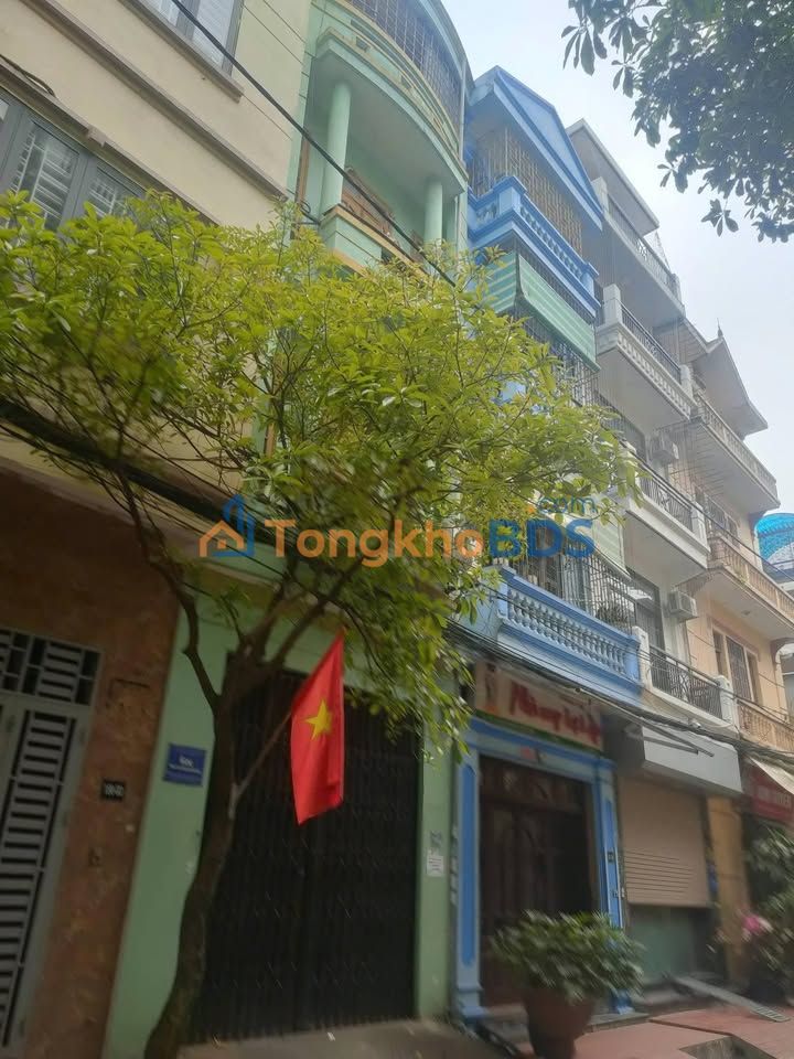 Cho thuê Nhà Liền Kề Nguyễn Cảnh Dị, Hoàng Mai - 4PN, 4 Tầng, Ô Tô Tránh