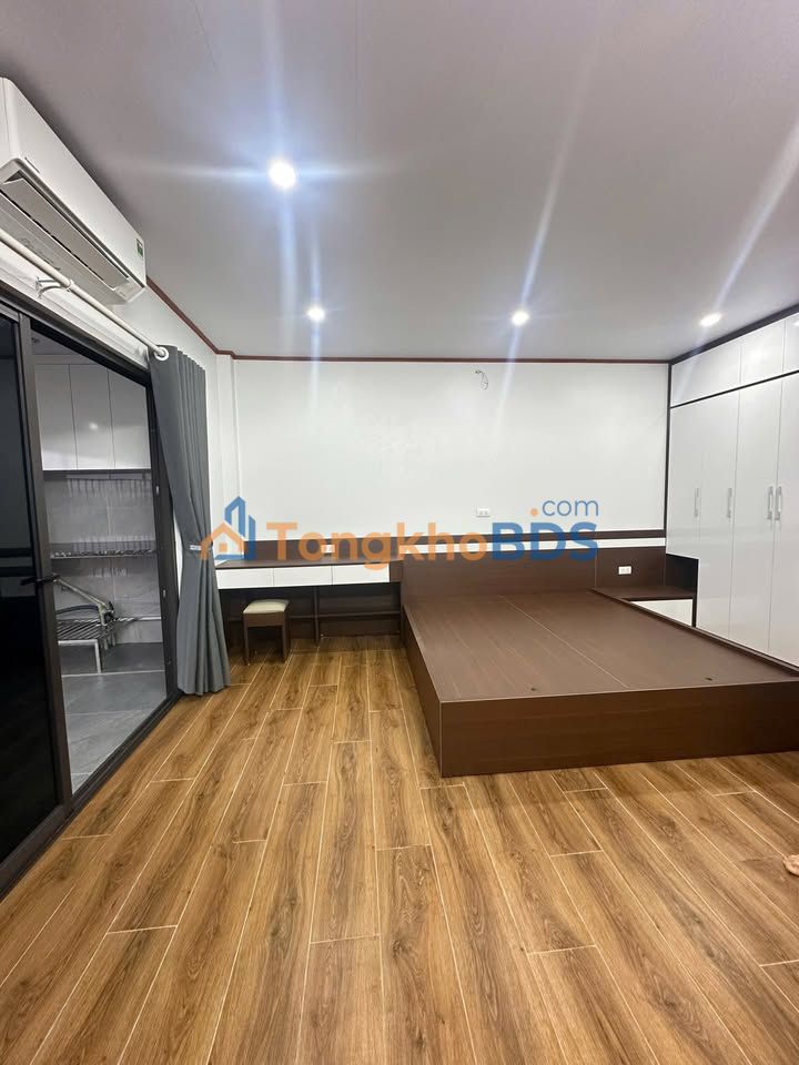 Cho Thuê Căn Hộ Full Nội Thất Bát Khối, Long Biên - 5 Triệu/Tháng