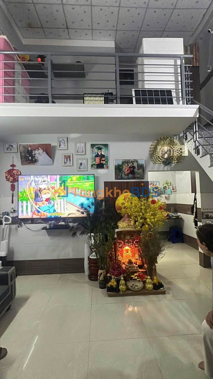 Nhà Mê Lỡ 40m² Hẻm 38 Tháp Đôi, Quy Nhơn - Giá 1.7 Tỷ