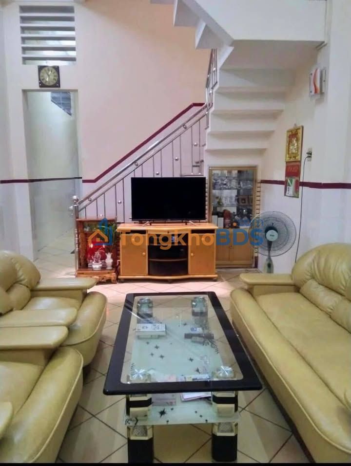 Nhà Mặt Tiền Tăng Bạt Hổ Quy Nhơn 64m² - 3 Mê, 4PN, Giá 8 Tỷ