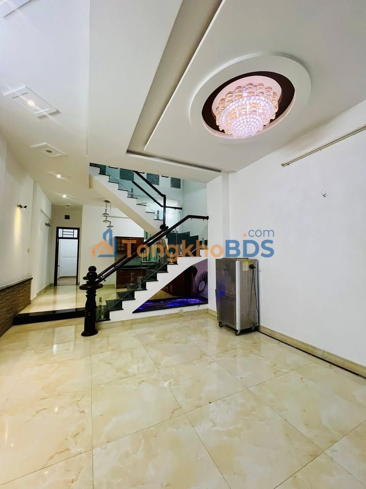 Nhà Mặt Tiền Bùi Xuân Phái, Quy Nhơn - 75m², 4PN, Sổ Hồng Sẵn Sàng