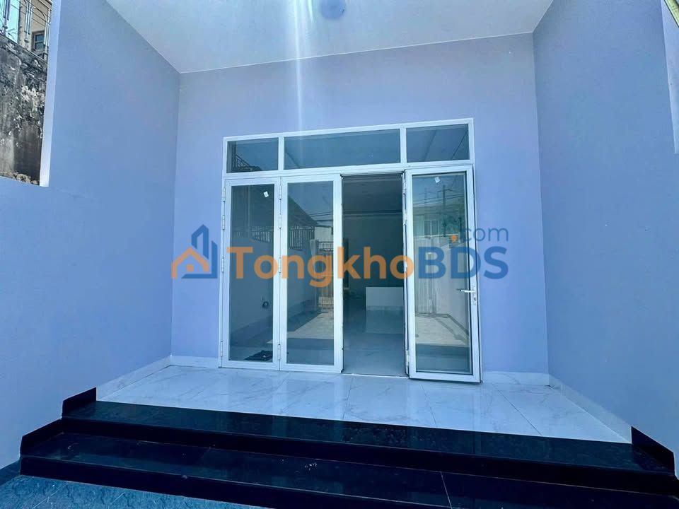 Nhà Nguyên Căn Mới 100% Mai Hắc Đế, BMT - 3PN, Sân Oto, Giá 7 Triệu