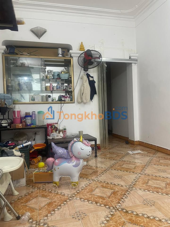 Cho thuê phòng 50m² tại 43 Thái Thịnh, Đống Đa - Giá 5 Triệu/Tháng