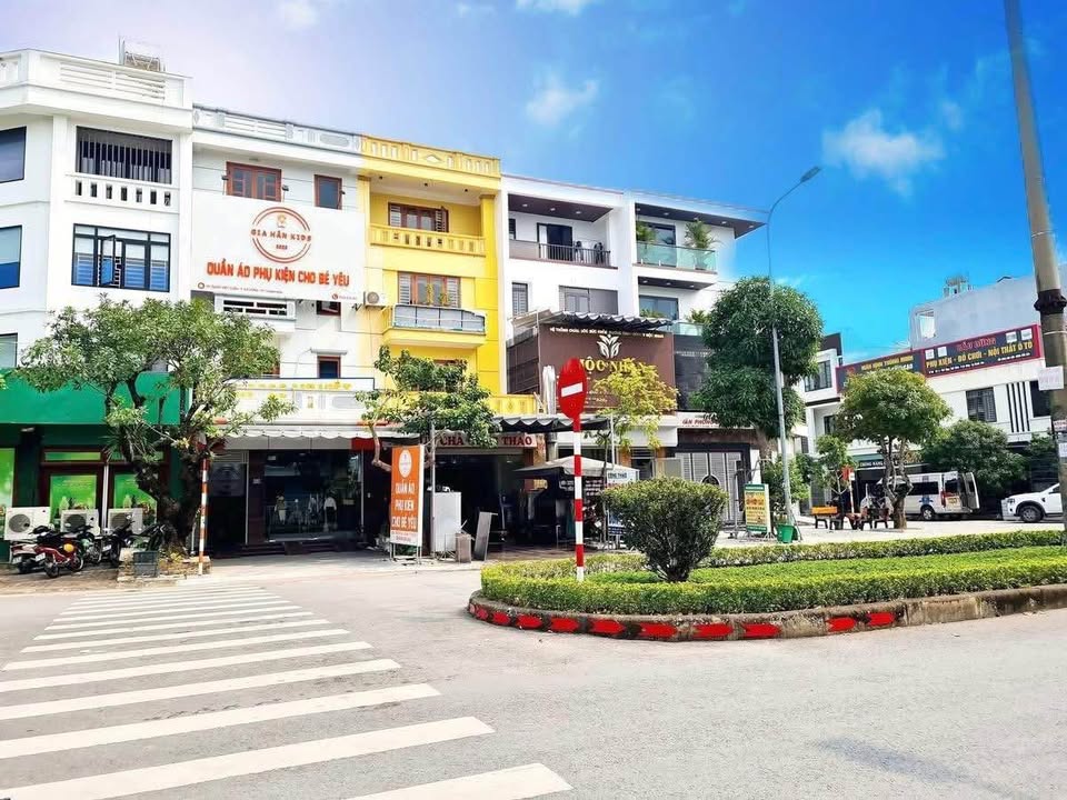 Nhà 4 Tầng Trần Bảo, 100m² - Giá 8 Tỷ Chính Chủ