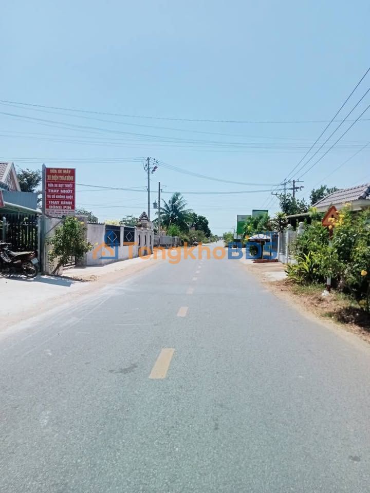 Nhà 1 Trệt 1 Lầu + Kho Mặt Tiền Nhựa, Hàm Liêm, Bình Thuận - 450m² Giá 3.9 Tỷ