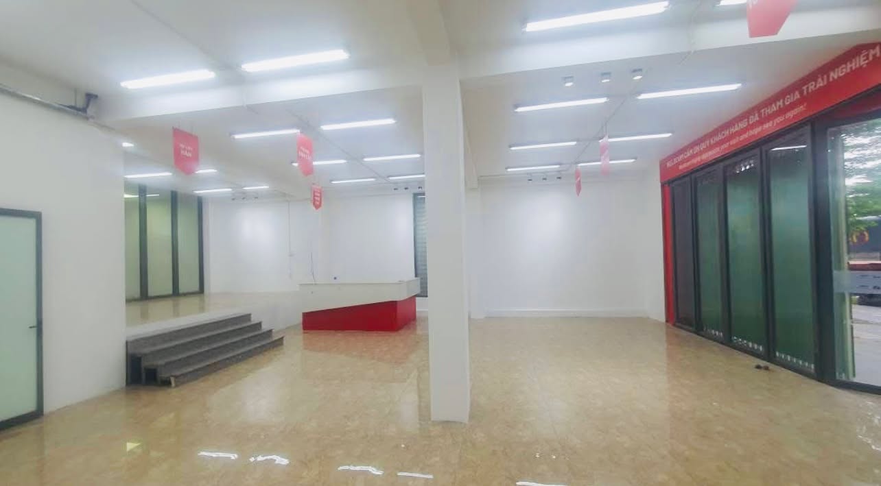 Mặt Tiền Kinh Doanh Hoàng Thị Loan, Liên Chiểu - 200m², 40 Triệu/Tháng
