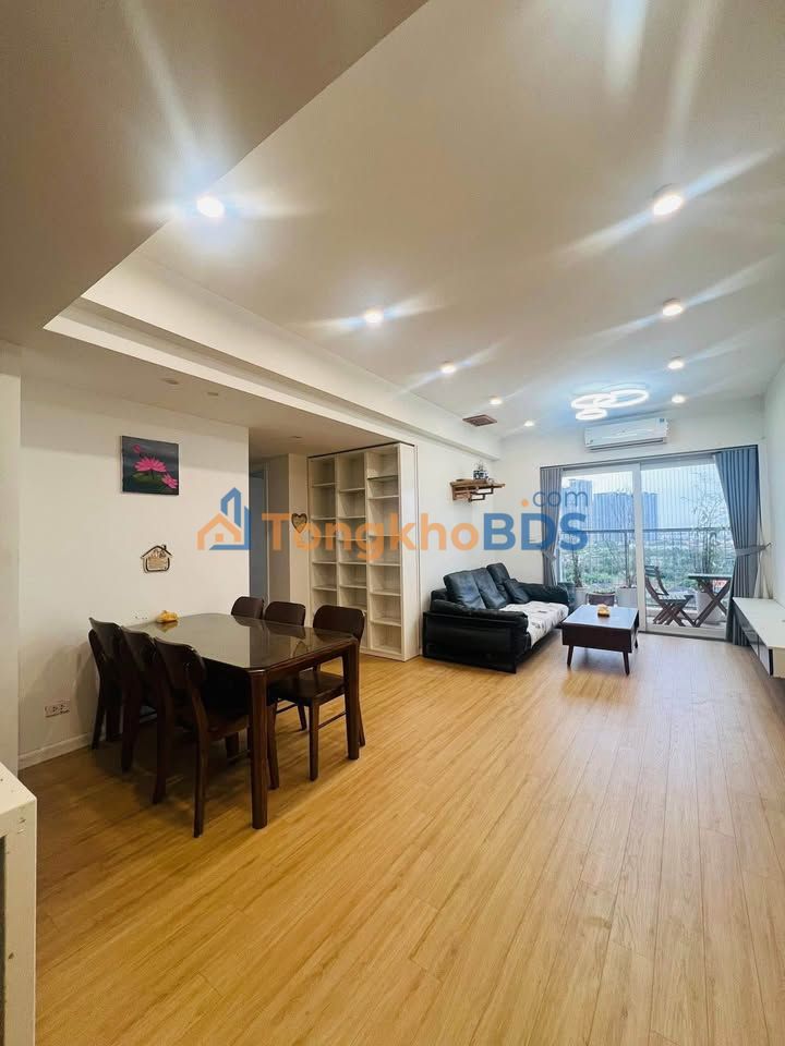 Chung cư Rừng Cọ Tây Hồ 92m² - View Vườn Tùng, Full Đồ, Giá 5.2 Tỷ