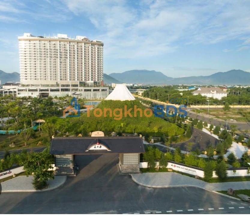 Nhà C4 Mặt Tiền 5m5 Sát Biển Nguyễn Tất Thành Đà Nẵng - 100m² Giá 4.6 Tỷ