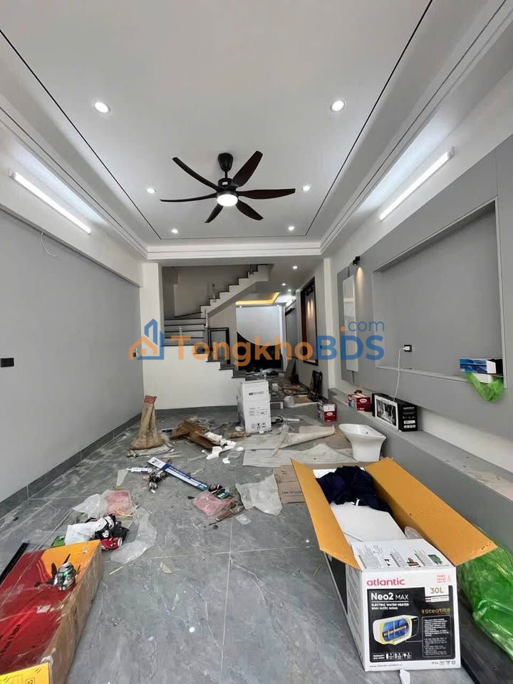 Nhà 3 Tầng Sân Cổng Ô Tô Ngõ Phù Nghĩa, Nam Định - 73m² Giá 2.88 Tỷ