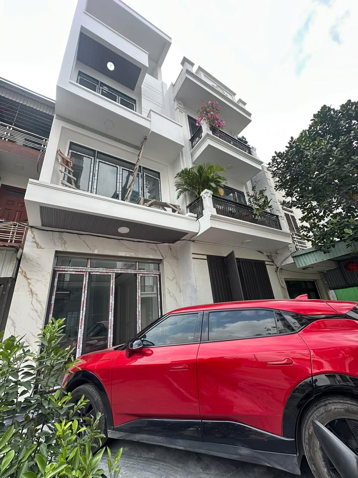 Nhà 4 Tầng Thang Máy 70m² - Khu Phân Lô Thiên Lôi, Hải Phòng - Hướng Tây