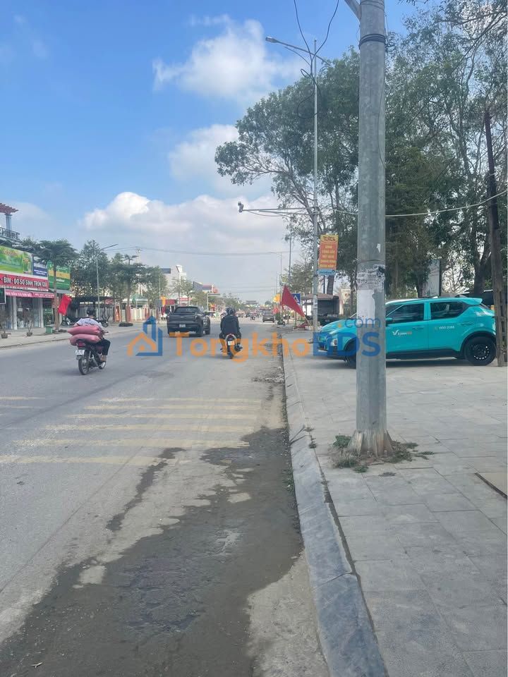 Nhà 35m² Phú Diễn, 5 Tầng Full Nội Thất - Sổ Đẹp, Giá Tốt