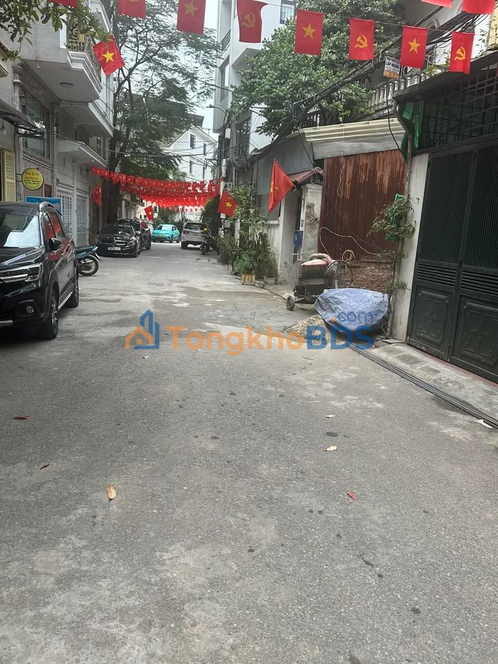 Bán Gấp Nhà Phố Hoàng Minh Đạo, Long Biên 85m² - 6 Tầng Thang Máy, Full Nội Thất Cao Cấp