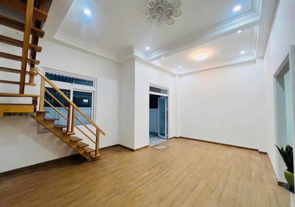 Cho thuê nhà 3PN Phường 5 Đà Lạt - Đường ô tô, Sạch sẽ - 7 Triệu/tháng