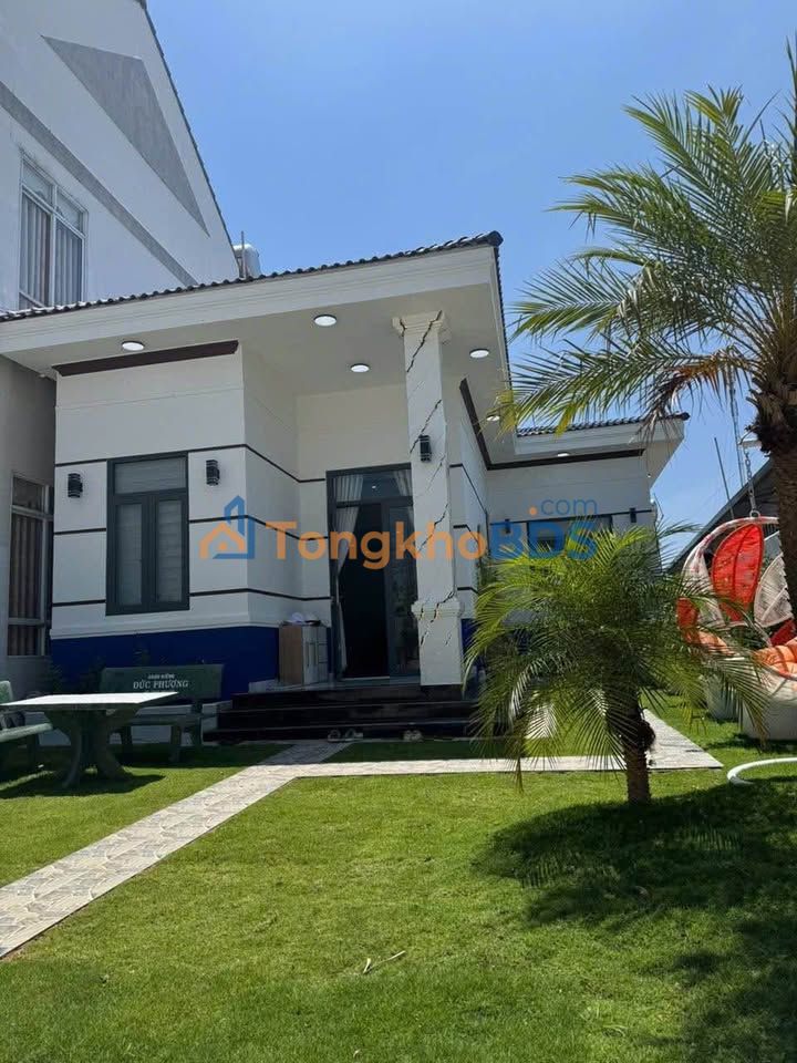 Nhà Mặt Tiền Thống Nhất, Đức Trọng - 280m² Nở Hậu, Sân Vườn Sang Trọng