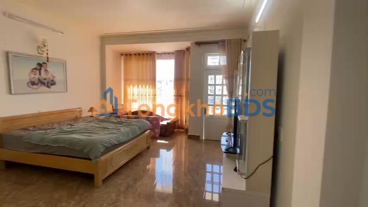 Nhà Sổ Riêng Đà Lạt 139m² - 2 Hầm, 6PN - Ngay P6, Ngô Quyền