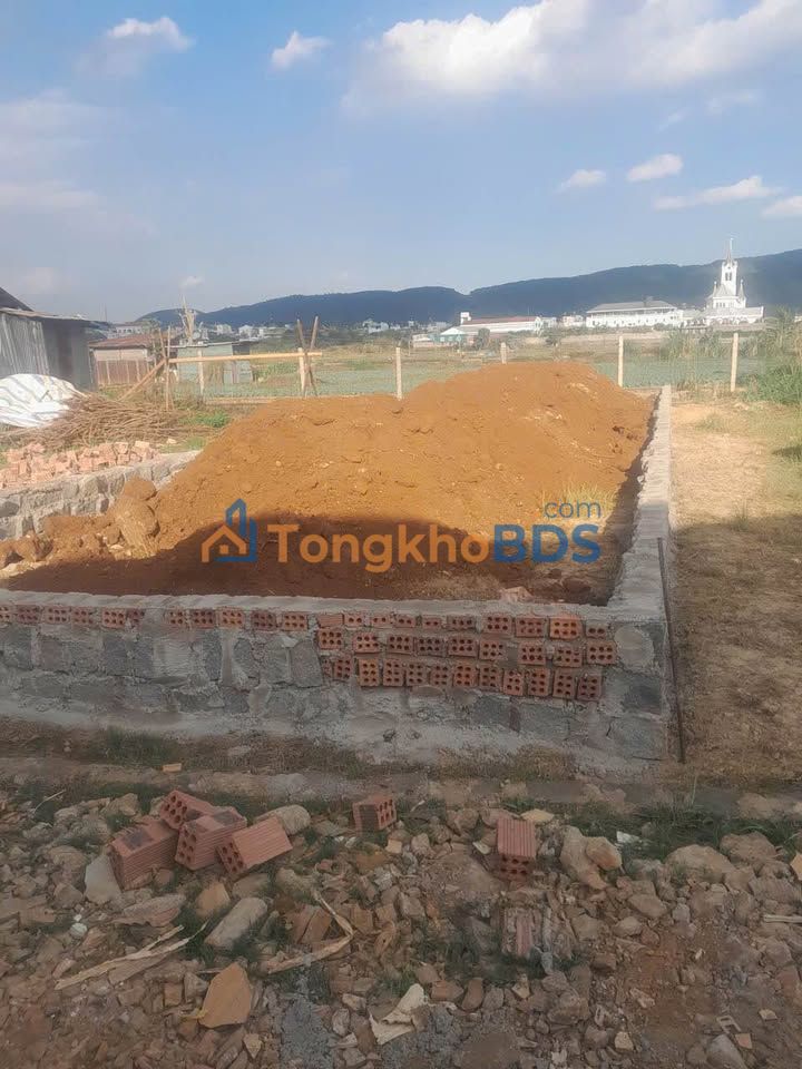 Đất Sổ Chung Liên Nghĩa, Đức Trọng - 100m² Giá 650 Triệu, Sẵn Móng