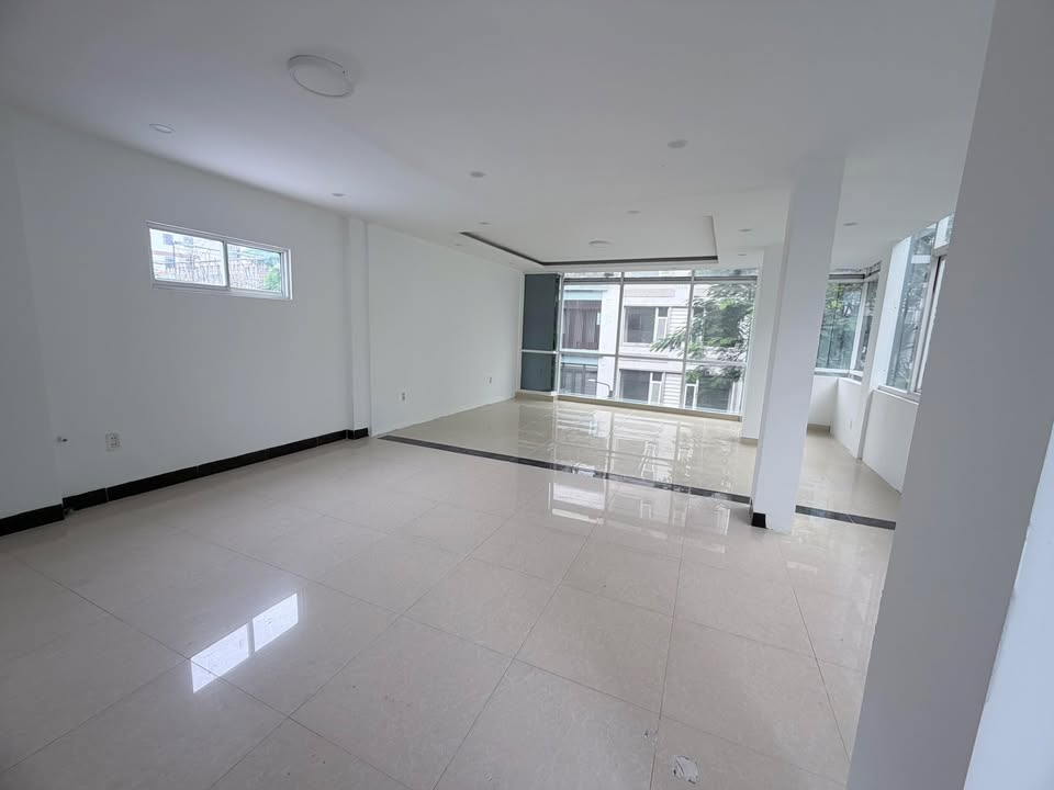 Văn phòng 45m² Trần Bình Trọng, Hải Châu - Trung tâm Đà Nẵng, Sẵn Sàng Kinh Doanh