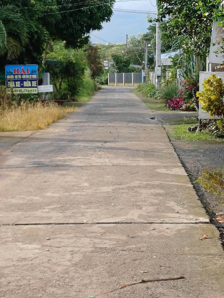 Nhà 2 Mặt Tiền Tân Phú 385m² - Sổ Đỏ, Giá 1.85 Tỷ - Kinh Doanh Thoải Mái