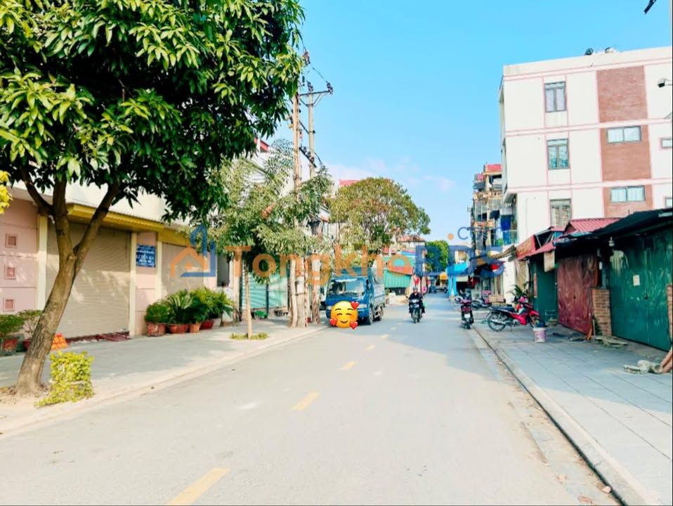 Nhà 4 Tầng Kinh Doanh Mặt Tiền 5m - TT Sóc Sơn, Hà Nội - 90m² Sẵn Sàng Ở & Kiếm Tiền