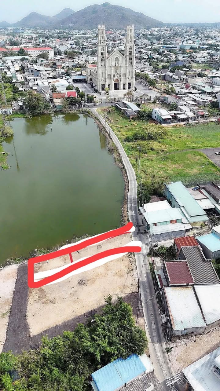 Đất nền Long Hải 196m² - 2 Mặt Tiền, Sổ Hồng Sẵn Sàng