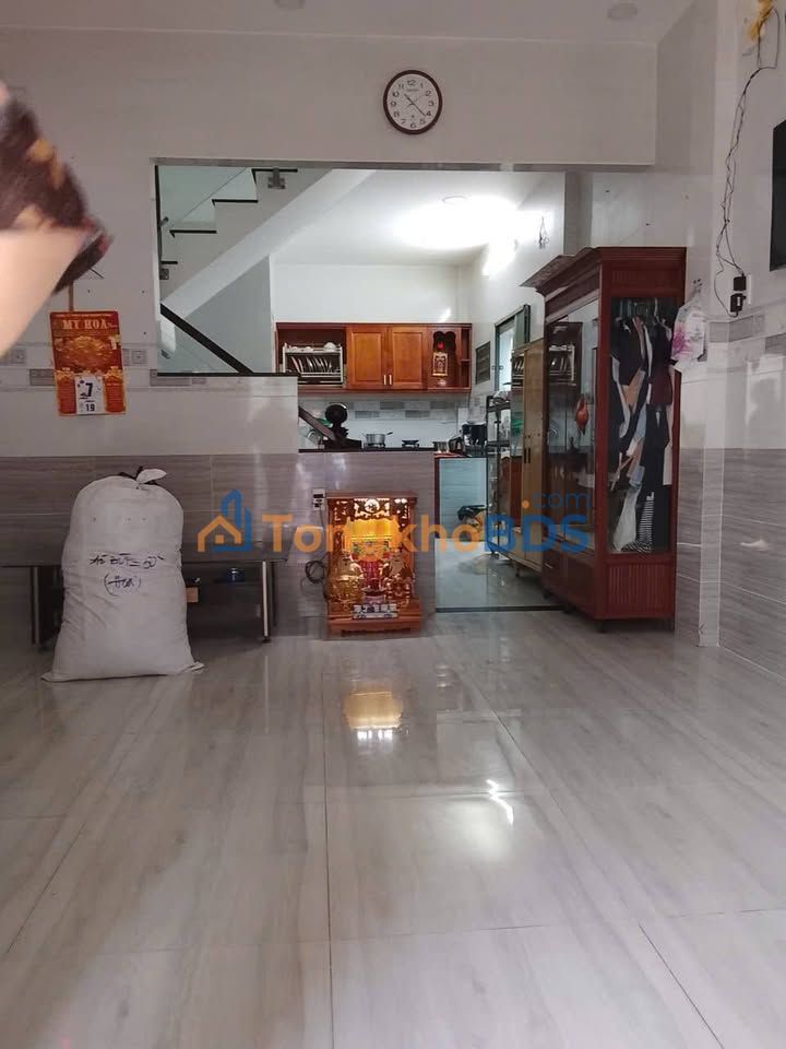 Nhà 1 Trệt 1 Lầu 40m² P.4 Q.8 - Giá 2.85 Tỷ - Hẻm 3m Sẵn Sàng