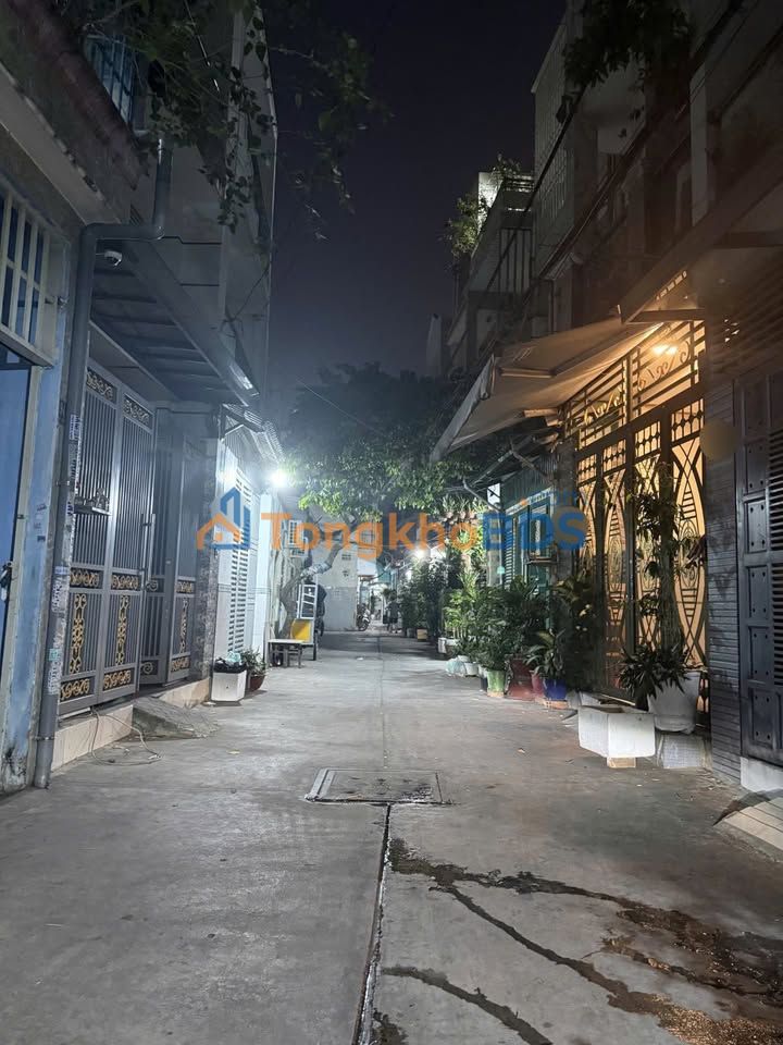 Nhà Phố 7.5 Tỷ TL Tân Phú - 69m² 4PN, 3 Tầng, Sẵn Sàng Ở Ngay