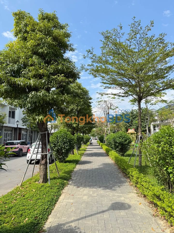 Nhà liền kề Eco Garden Huế 80m² - View công viên, giá 4.4 tỷ