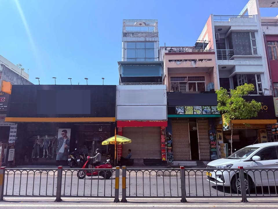 Mặt Tiền Kinh Doanh Đường Hòa Bình Tân Phú - 72m², Giá 23 Triệu/Tháng