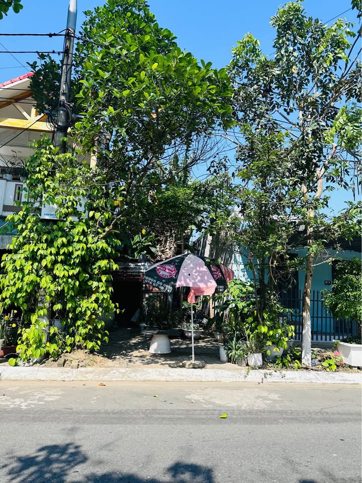 Đất nền 100m² Âu Dương Lân, Hòa Xuân - Sổ đỏ, Hướng Đông, Giá 4.7 Tỷ