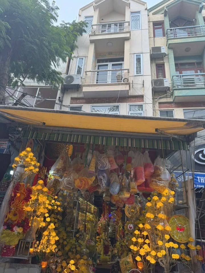 Nhà Mặt Tiền Phan Bội Châu, HP - 50m², 4 Tầng, Kinh Doanh Sầm Uất