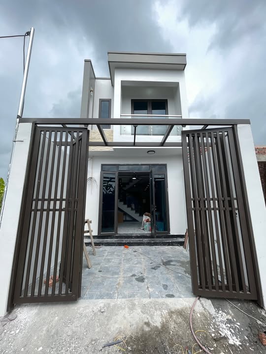 Nhà 2 Tầng Sân Cổng 64m² Full Nội Thất, Gần KCN Tràng Duệ - Giá 1.75 Tỷ