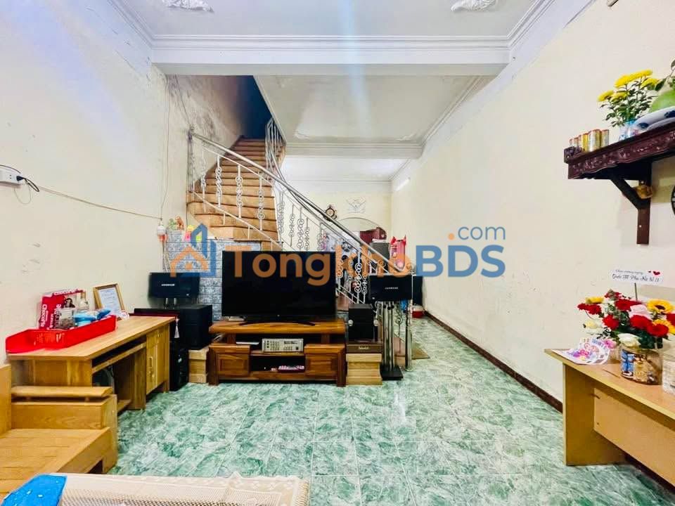 Nhà 2 Tầng 80m² Ngô Quyền - Ô Tô Đỗ Cửa, Sổ Đỏ Chính Chủ 4.3 Tỷ