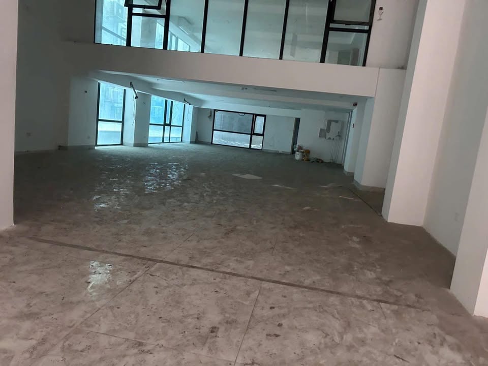 Mặt bằng kinh doanh Hoàng Cầu 280m² - Phù hợp đa ngành nghề