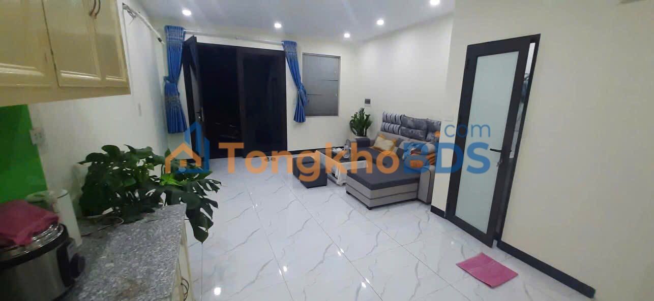 Cho thuê nhà 35m² Âu Cơ, Tây Hồ - 2 Tầng, Full Nội Thất, Giá 8 Triệu