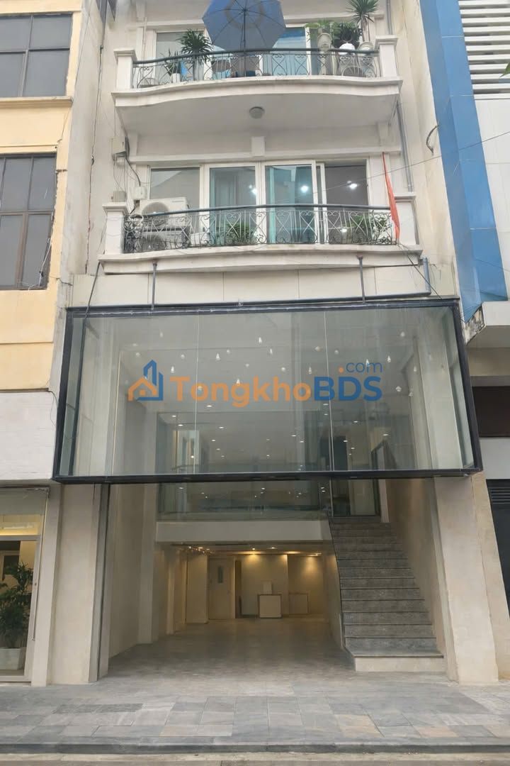 Cho thuê tầng lửng mặt tiền Trần Quốc Toản, Hoàn Kiếm - 60m² kinh doanh sầm uất