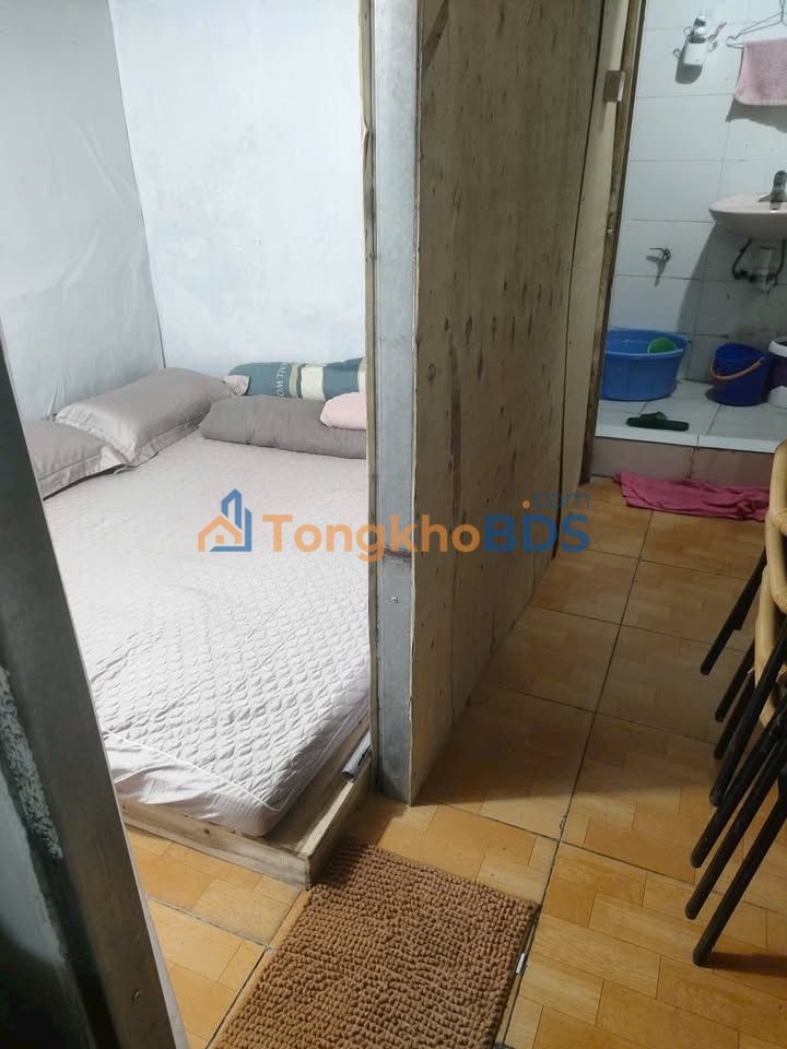 Cho thuê nhà cấp 4 có gác xép 40m² ngõ 232 Trần Điền, Cầu Giấy - 4 triệu/tháng