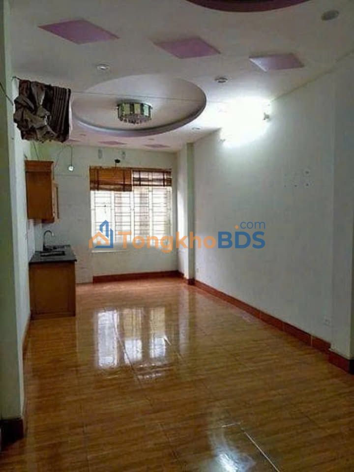 Cho thuê nhà mặt phố Trần Cung 40m² x 6 tầng - Kinh doanh đa ngành