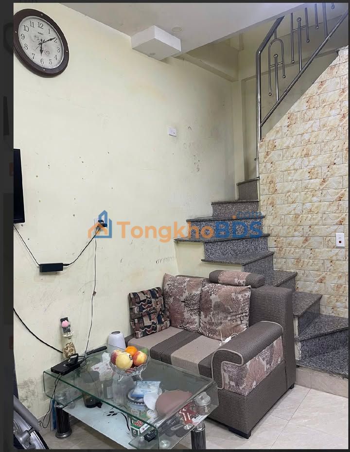 Nhà Nguyên Căn 4 Tầng, 3 Ngủ, 3WC Ngõ 127 Văn Cao, Ba Đình - 8.5 Triệu/Tháng