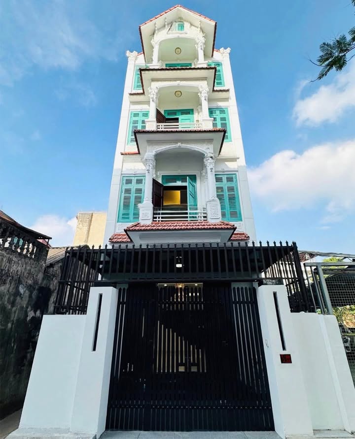 Cho thuê nhà 4 tầng Ngõ thông, Ngô Gia Tự, Long Biên - Dòng tiền 20tr/tháng