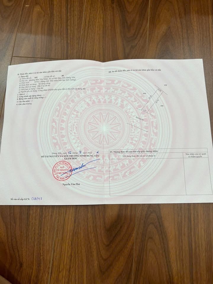 Nhà 3 Tầng Mặt Tiền Phố Đức Chính, Mỹ Hào - 107m²